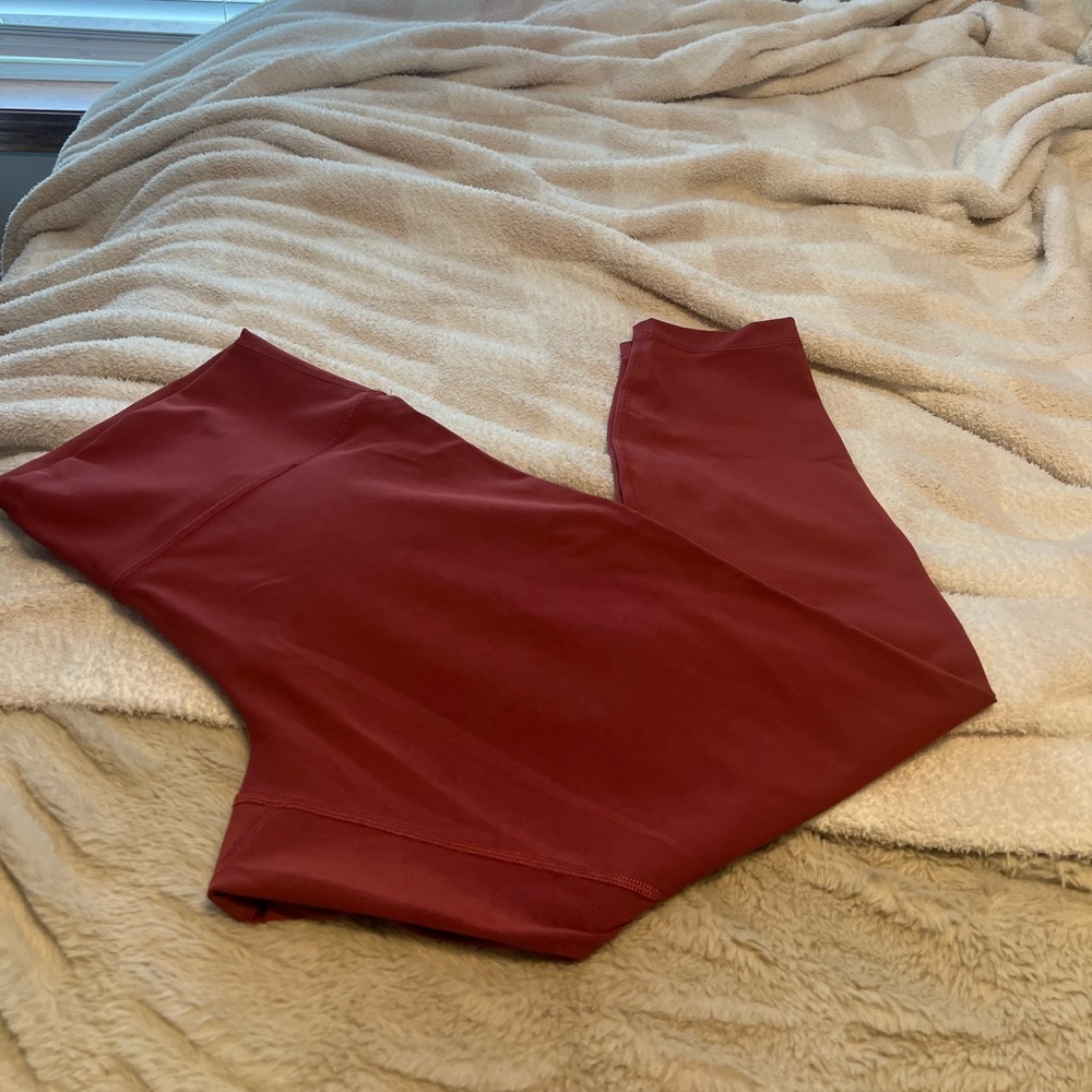 lululemon wonder under
